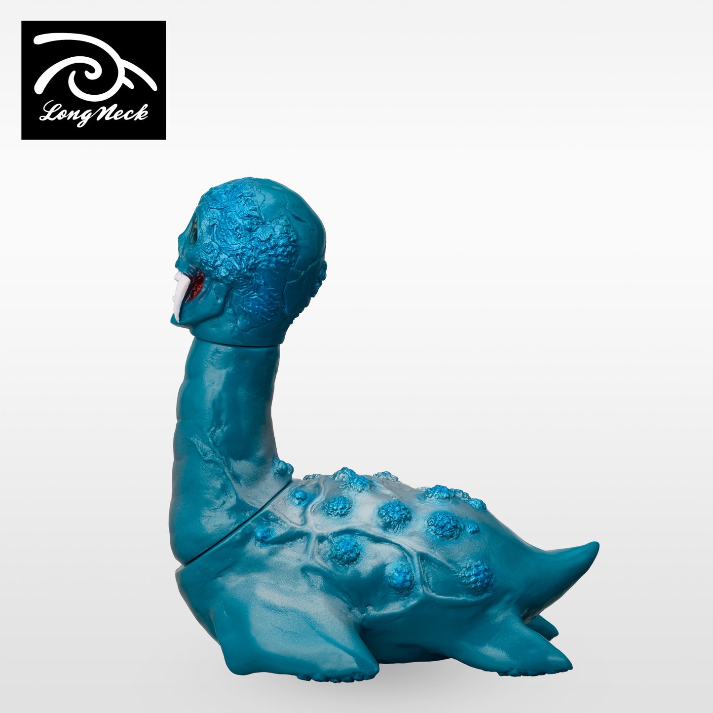 デスメナーゴ《受注期間:8月8日から9月1日まで / 発送予定:2026年3月》